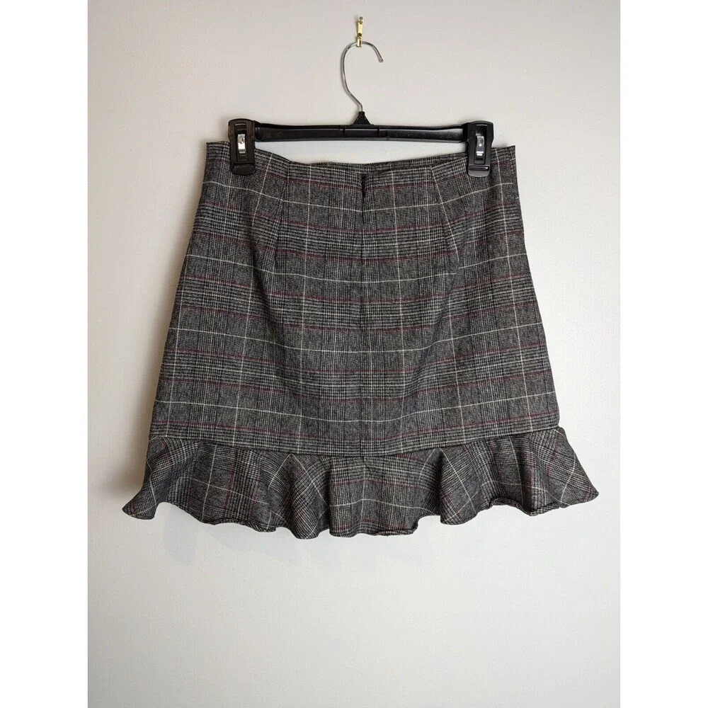 DO+BE Fringe Plaid Skirt Gray Size Medium Academia School Girl Sexy College Frat